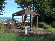 下の川緑地せせらぎ遊歩道公園 展望広場