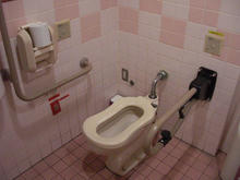 京王クラウン街笹塚　多目的トイレ