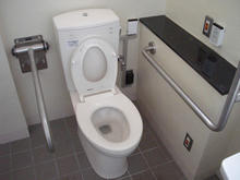 南台3丁目公園 多目的トイレ