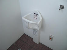 済美公園 多目的トイレ