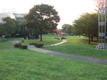 ウエストプロムナード　滝の広場