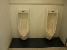 ユニクロ世田谷千歳台店トイレ