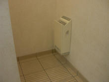 ユニクロ世田谷千歳台店トイレ