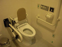 INAX世田谷ショールーム　多目的トイレ