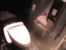 フレンテ明大前　2階トイレ