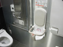 フレンテ明大前　2階多目的トイレ