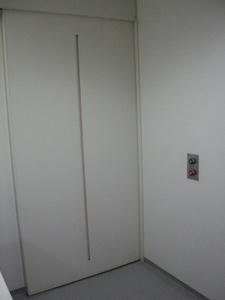 ハミングホール　1階多目的トイレ
