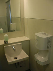 コルモピア深大寺店トイレ