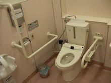 コルモピア深大寺店 多目的トイレ