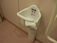 コルモピア深大寺店 多目的トイレ