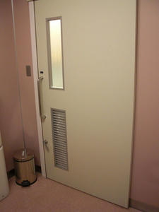 サミットストア中野南台店 1階多目的トイレ