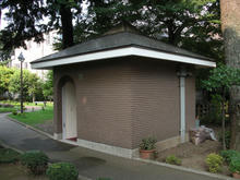 山本有三公園トイレ
