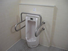 山本有三公園トイレ