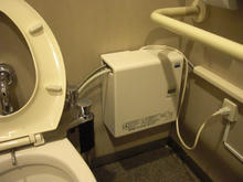 若葉台駅 駅前多目的トイレ