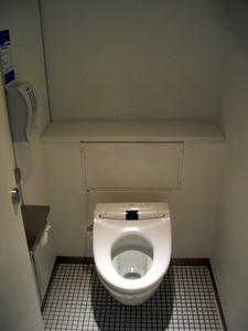 新宿マルイ本館　地下1階トイレ