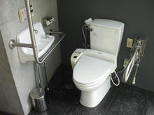 東京大学総合博物館小石川分館 1階多目的トイレ