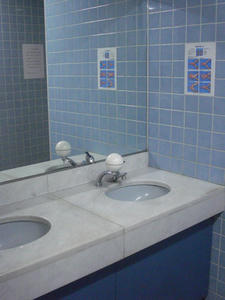 新宿エルタワー　1階トイレ