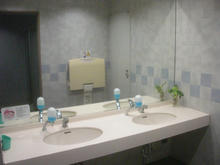 志免町役場　1階トイレ