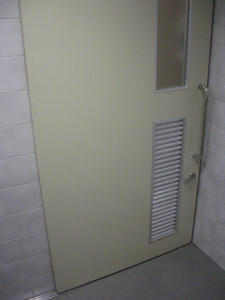 志免町役場　1階多目的トイレ