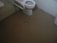 高尾山口駅　駐車場多目的トイレ