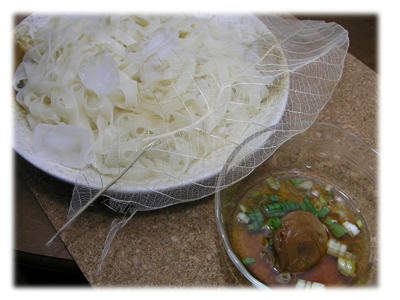 夏ざるきしめん