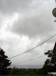 青空は広がらず