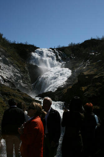 05-24e.jpg