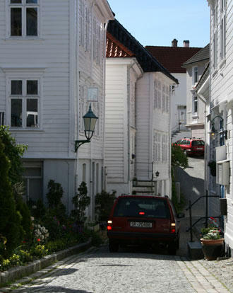05-28a.jpg