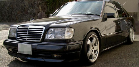 Ｗ１２４