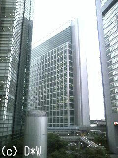 灰色ビル群