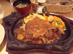 ハヤシソースハンバーグ