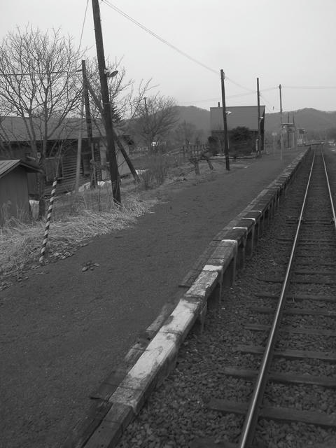 030412_station01.jpg