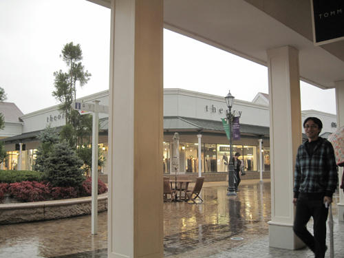 20091205_sanooutlet05.jpg