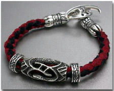 bracelet002.jpg