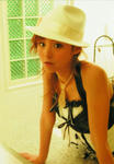 平野綾　1st写真集 
[H ～Stairway to 20～] (91)