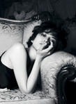 長澤まさみ 
IQUEEN vol.1 [CHANGE] ZoomCut (12)