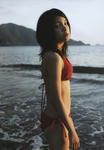 川島海荷 
写真集 [青のコリドー] (76)