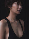 榮倉奈々 
4th写真集 [NANA -tremor-] (24)