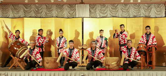 江戸前で粋なめでたやの祝い餅つき