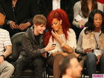 Justin-Bieber-and-Rihanna-at-All-Star-Game-4-580x435.jpg