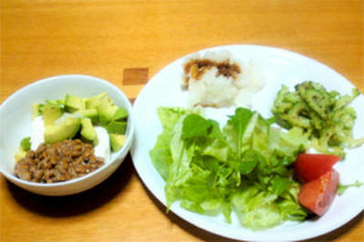 　大根おろし+レタス＋トマト＋ルッコラ