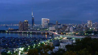 境内から福岡市街の夜景