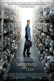 [Im Labyrinth des Schweigens]