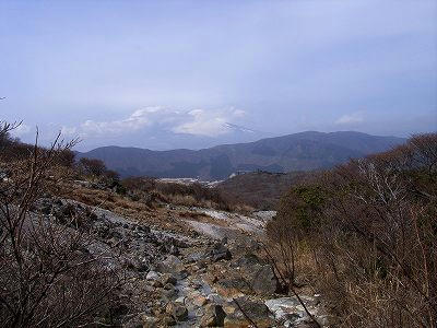 monte fuji nublado desde owakudani