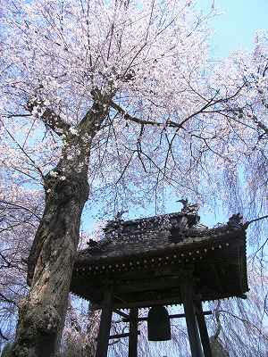 la campanilla del templo de anyoji