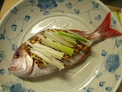 镰仓买的真鲷鱼,准备做清蒸
