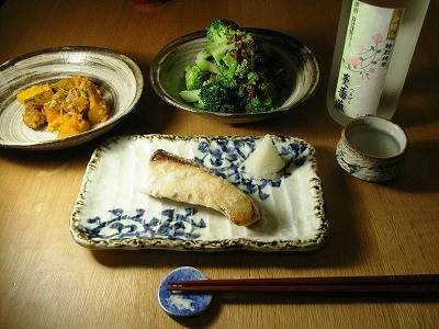 盐烤鰤鱼片、南瓜鸡肉煮