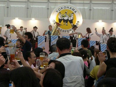 一起干杯!