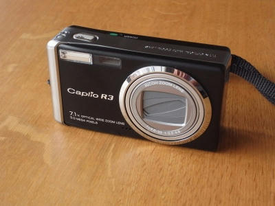 RICOH Caplio R3