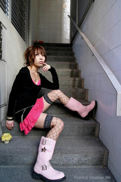 girls858.jpg